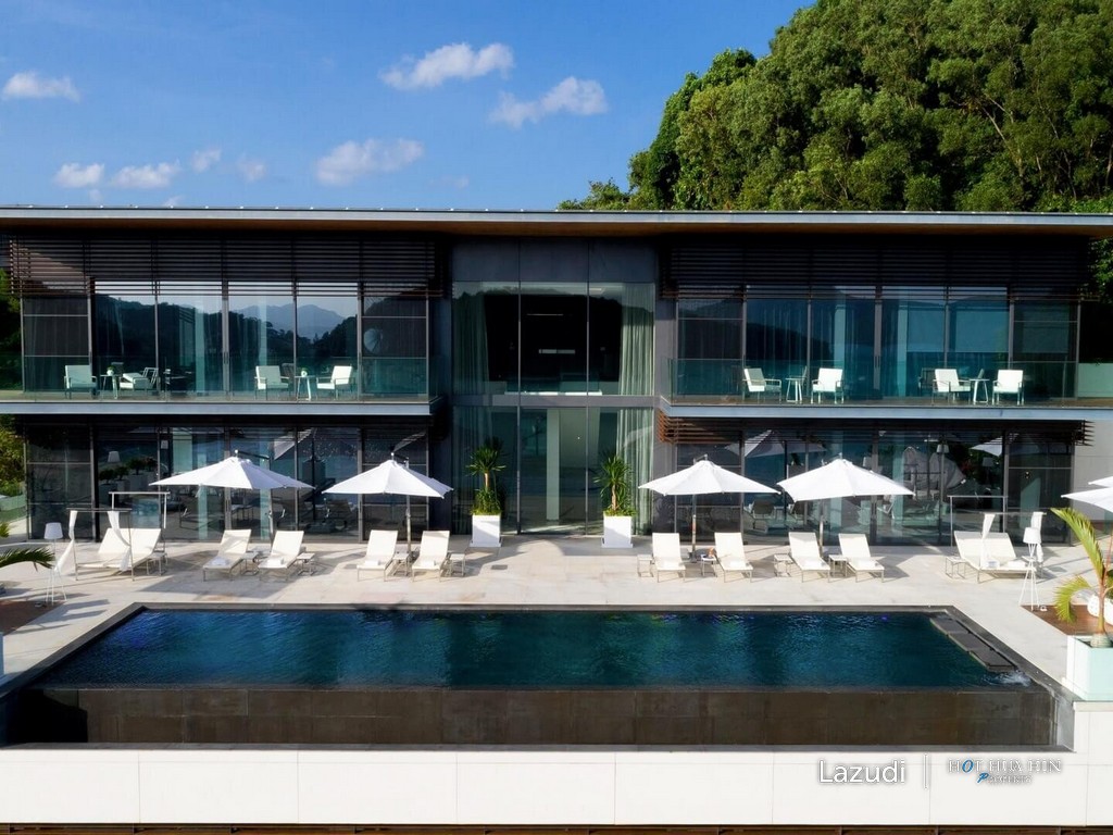 Cliff Top Residence: A Luxurious Tropical Haven in Phuket