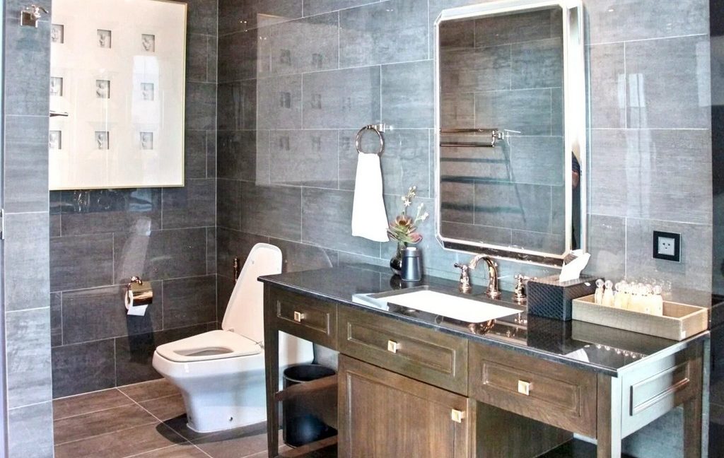 enhanced_17495379771716